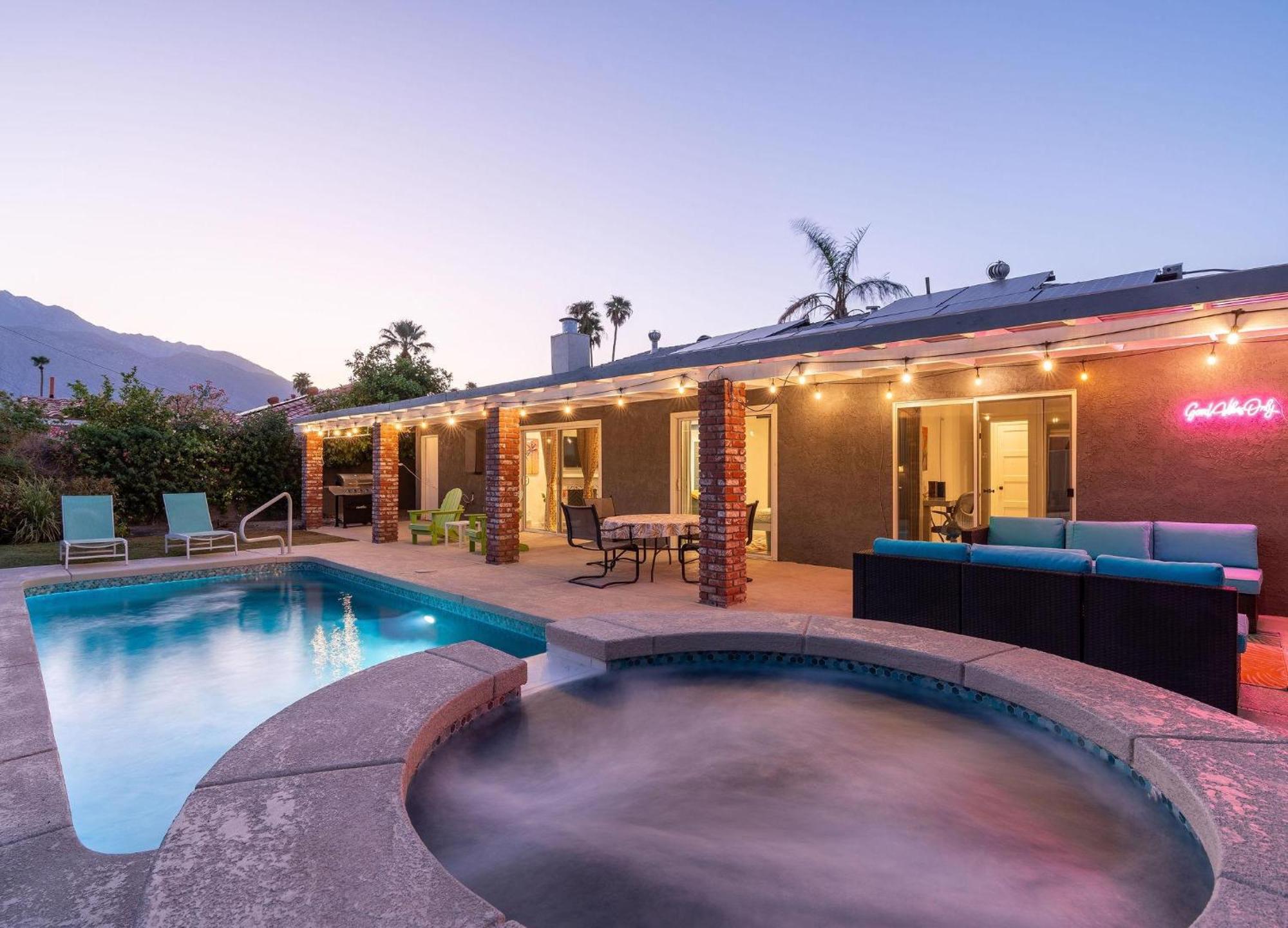 Sunny Days Ahead - Your Private Palm Springs Getaway Villa ภายนอก รูปภาพ